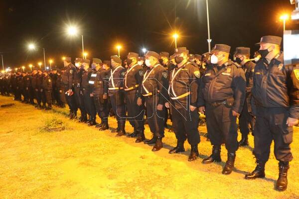 Diario HOY | Unos 70 hinchas detenidos antes del partido en barrio Obrero
