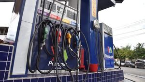 Fisco descarta reducir ISC y apunta a tarjeta de descuento