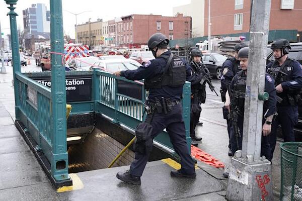 La Policía identifica a Frank James como principal sospechoso del tiroteo en Nueva York