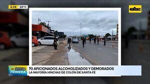 Unos 70 aficionados de Cerro Porteño se encontraban alcoholizados y fueron demorados - ABC Noticias - ABC Color