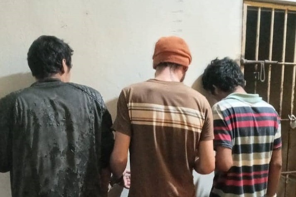 Tres sujetos detenidos por un caso de hurto e incautaron porciones de marihuana - Noticiero Paraguay