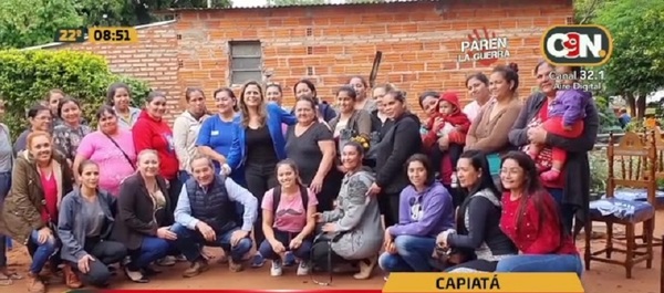Martín Burt y Kattya González visitaron a emprendedoras en Capiatá - C9N