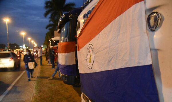 En un operativo encubierto detienen a 5 líderes camioneros que pedían 50.000 dólares para no cerrar rutas