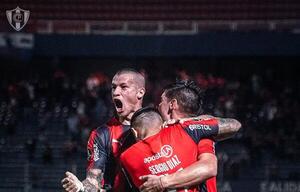Zapag: “el equipo tuvo carácter, jugó bien, hace rato no hacíamos goles de cabeza en copa”
