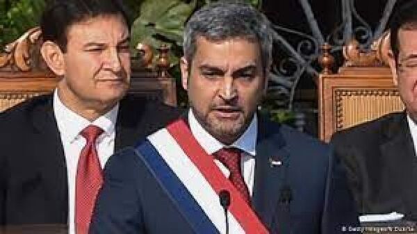 Marito nombra sucesor del procurador, quien reemplaza a esposa de senador