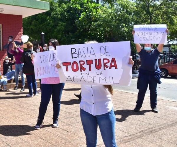Tortura en Academil: fiscal realiza llamativo cambio de carátula al caso del cadete expulsado - Nacionales - ABC Color
