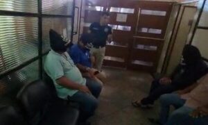 Los cinco camioneros detenidos fueron imputados por extorsión y osyryma a la Agrupación