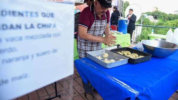 Rescatan recetas y secretos del chipa  yma en Punta Karapã