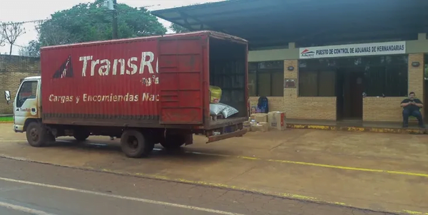 Envían paquetes de marihuana como supuestos libros de medicina en Hernandarias - Noticiero Paraguay