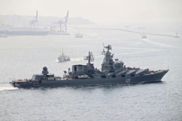 Rusia mueve al sur sus barcos en el mar Negro tras los daños a su buque insignia