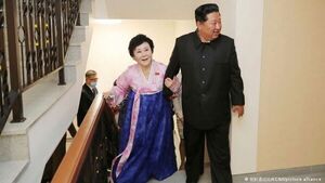 Kim Jong-un regala una casa de lujo a la presentadora más famosa de Corea del Norte