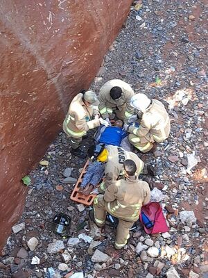 Joven cayó a un arroyo en Villa Elisa: Sufrió varios golpes y fracturas