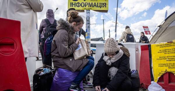 La Nación / Cerca de 30.000 personas regresan a Ucrania cada día tras abandonar el país por la guerra