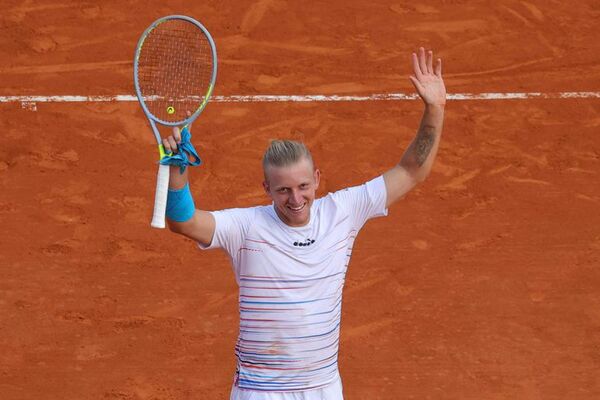 Davidovich vence y ya está en cuartos en Montecarlo, Schwartzman se cita con Tsitsipas - Tenis - ABC Color