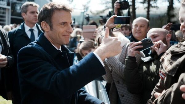 Macron podría ganar el balotaje con el 53,5% de los votos
