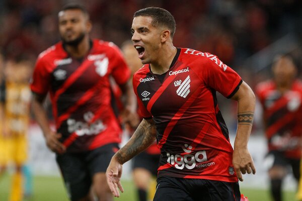 Diario HOY | Paranaense vence a The Strongest y se une a Libertad en la punta
