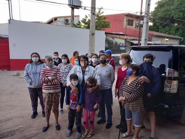 Vecinos apenas respiran por nauseabundo olor emitido por una fábrica - Nacionales - ABC Color