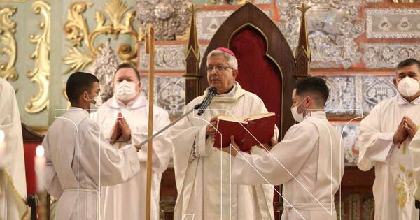 La Nación / Misa Crismal: Iglesia repudia terrorismo que genera muertes, secuestros y guerras