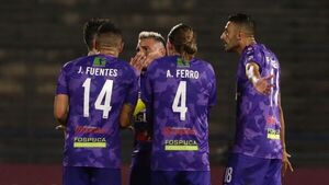 Metropolitanos se ilusiona y Wanderers enciende las alarmas