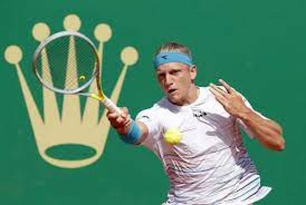 Davidovich prolonga su sueño en Montecarlo
