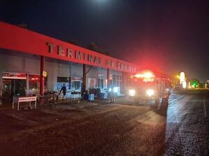 Minga Guazú: incendio en terminal de ómnibus deja daños materiales - ABC en el Este - ABC Color