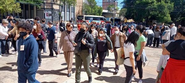 Incesante trajinar para llegar a las 7 Iglesias - Nacionales - ABC Color