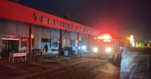 La Nación / Terminal de Ómnibus de Minga Guazú, afectada por un incendio