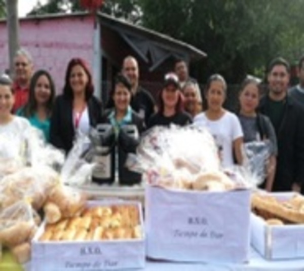 Internas elaboraron más de mil panes para donar a sectores vulnerables - Paraguay.com