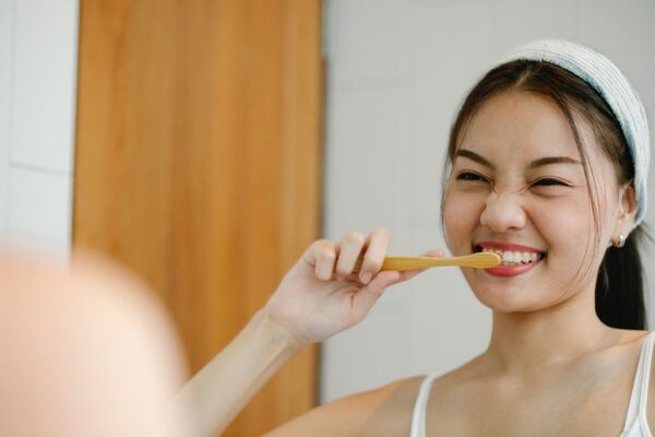 Eliminá la halitosis con estos cinco buches caseros