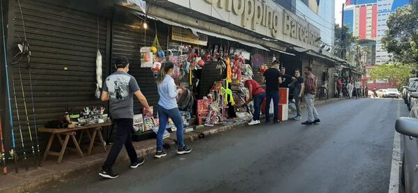 Escaso movimiento comercial en Ciudad del Este - ABC en el Este - ABC Color