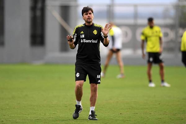 Crónica / Internacional dijo chauchesku a su técnico tras el empate con Guaireña