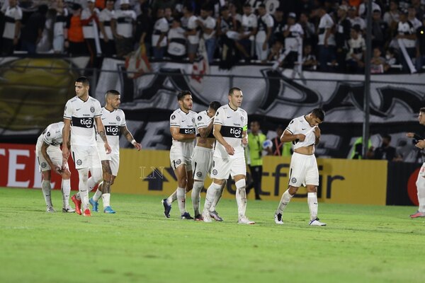 Versus / Desde que ganó el clásico local y eliminó a Fluminense, Olimpia sumó solo 4 puntos - PARAGUAYPE.COM