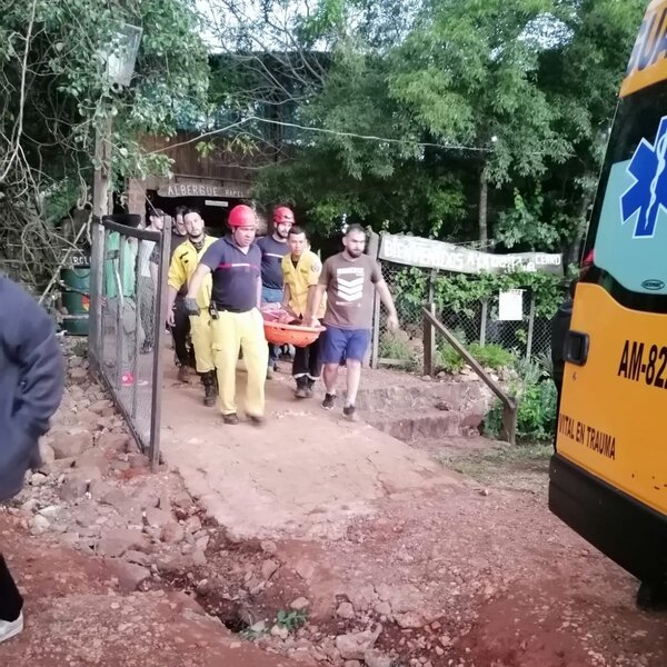 Diario HOY | Rescatan a una persona lesionada en el Cerro Hũ
