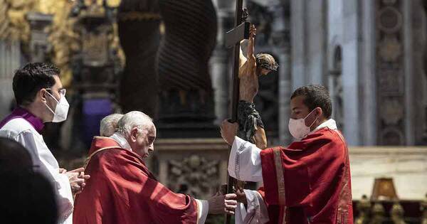 La Nación / “El mundo está en guerra”, lamentó el papa Francisco