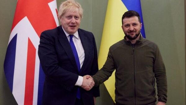 Rusia no quiere saber nada de primer ministro inglés y le prohíbe entrada al país