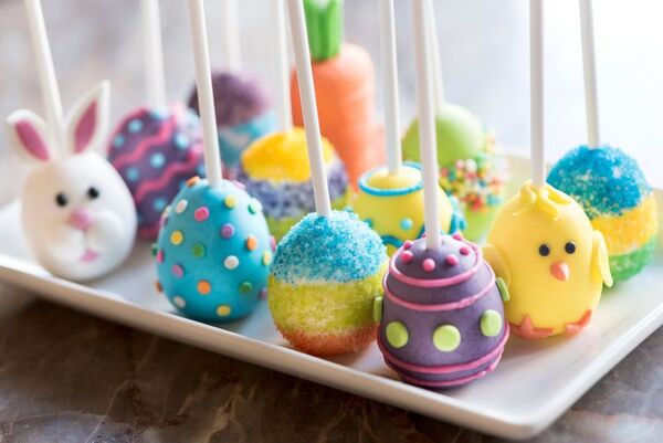Dulces Pascuas con esta recta de pop cakes o chupetines de masa - Gastronomía - ABC Color