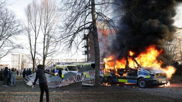 Violentas manifestaciones en Suecia contra la celebración de un acto de extrema derecha