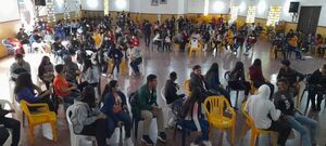 Unos 250 adolescentes disfrutan de la Pascua Joven en Coronel Oviedo - Nacionales - ABC Color