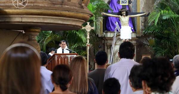 La Nación / Sábado de Gloria, celebración de la vigilia de la resurrección de Jesús