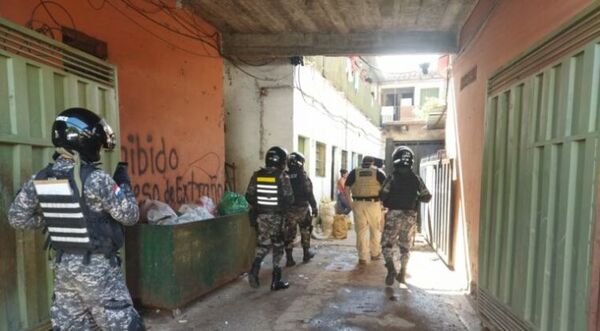 Hermanos que vendían drogas son detenidos por la Senad en Asunción