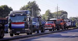La Nación / Un grupo de camioneros anunció una nueva movilización desde el lunes