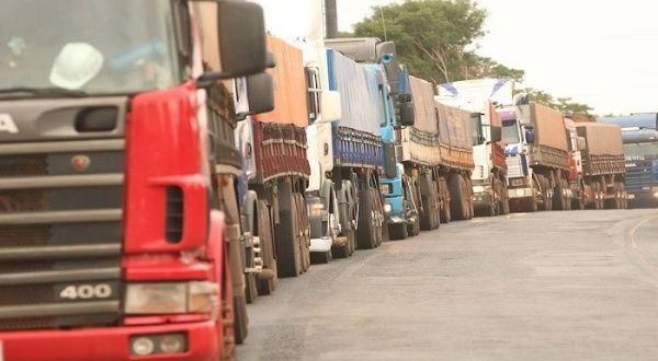 Camioneros anuncian cierres de rutas desde el lunes | OnLivePy