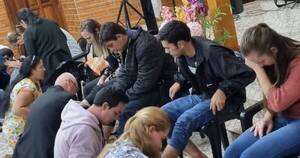 La Nación / Comunidad evangélica celebra la Semana Santa ayudando a los demás