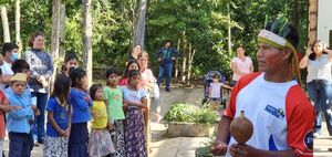 Aborígenes Mbya Guaraní celebran Misa del Angá, en Yguazú  - ABC en el Este - ABC Color