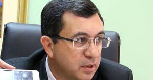 La Nación / Apuntan a crear un ente regulador fuera de Petropar: “No puede ser jugador y árbitro”, afirman