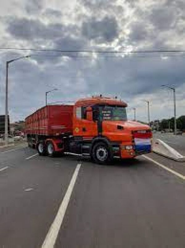 Camioneros de Fuerza Aratirí no se sumarían al cierre de ruta