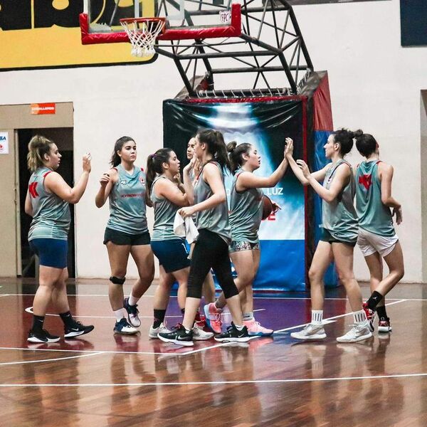 FPC internacional en el baloncesto femenino - Polideportivo - ABC Color