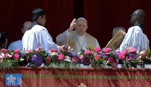 Papa Francisco pide paz en Ucrania en mensaje de Pascua