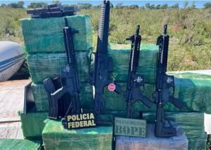 Incautan casi media tonelada de cocaína y armas en Coronel Sapucaia