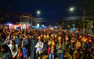 Una multitud acompaño viacrusis en Hernandarias